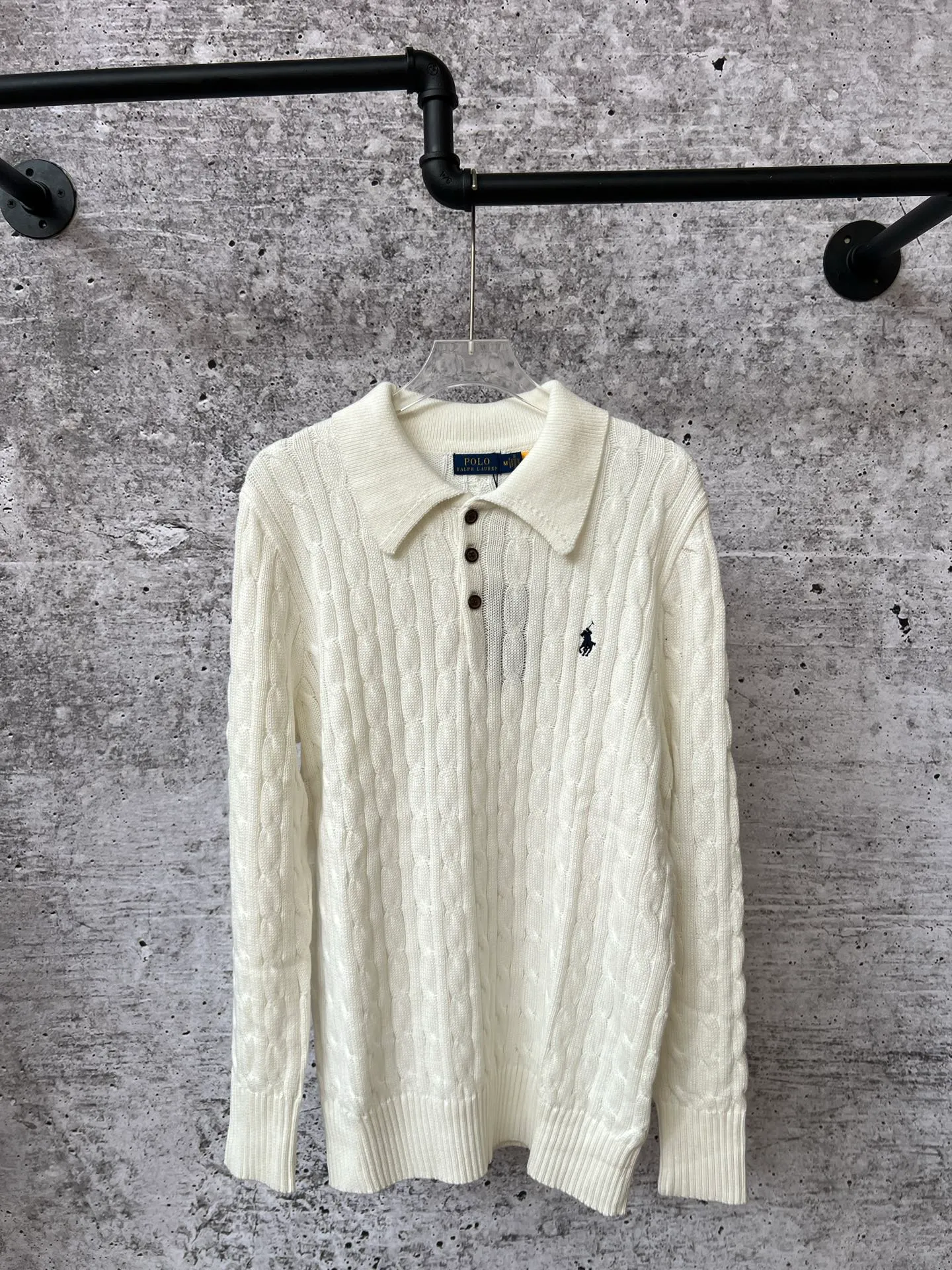 P240 Ralph Lauren fall lapel unisex polo sweater, made of the same pure cotton washed fabric as the original, all craftsmanship details restored to the original, buttoned lapel upper body with a lazy old money style